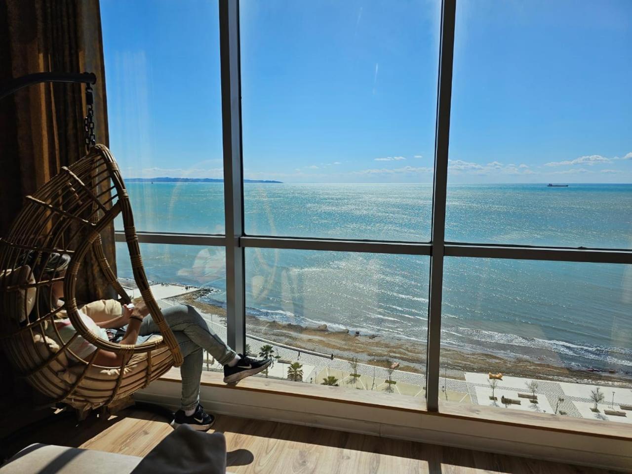 Sky & Sea View Luxury Apartments Durrës Buitenkant foto