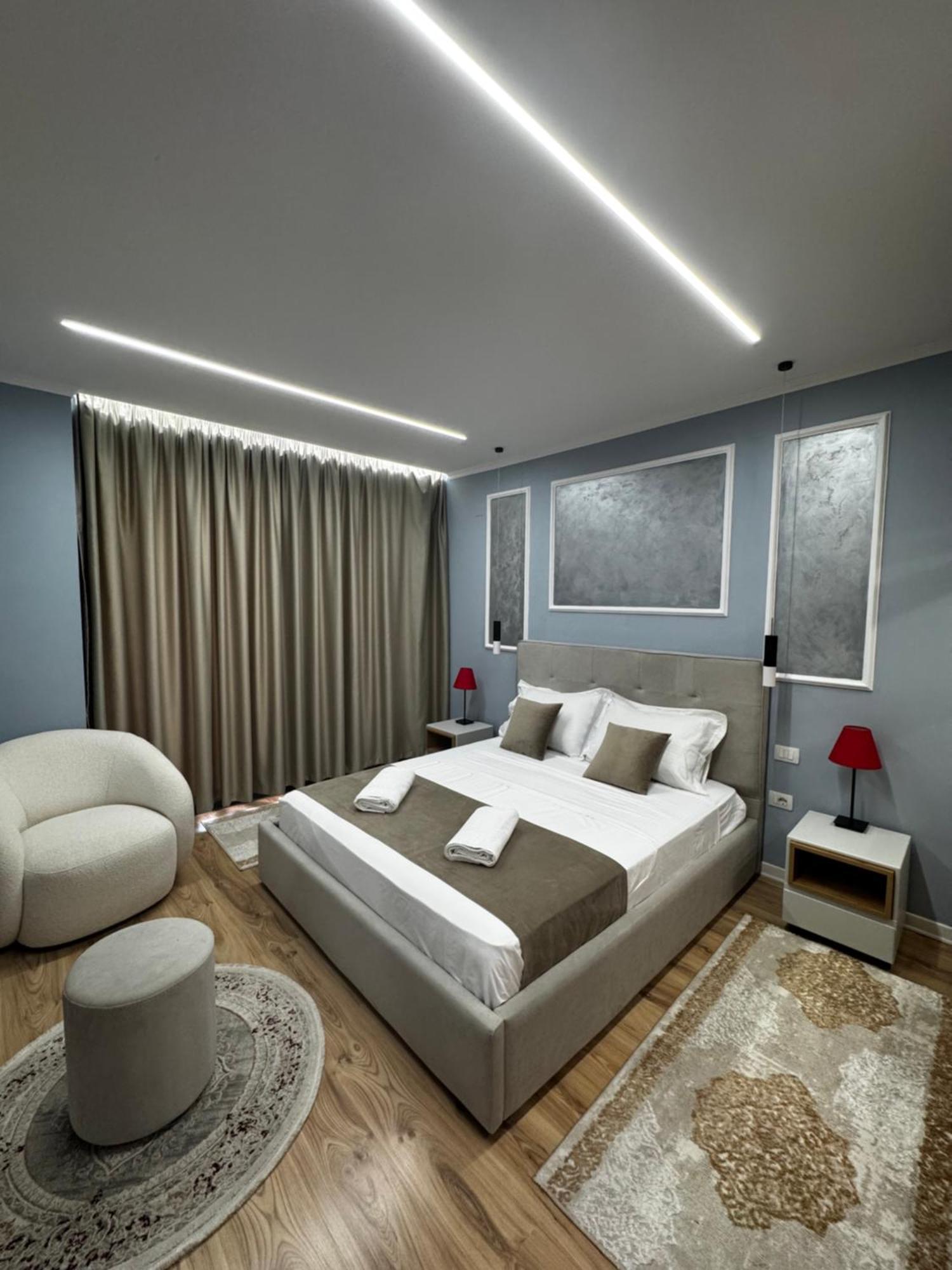 Sky & Sea View Luxury Apartments Durrës Buitenkant foto